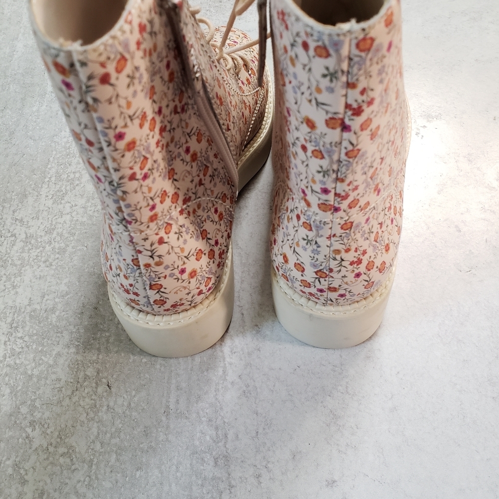 Schutz Mckenzie Ditzy Floral Print Leather Lace Up Combat Boot SZ 7.5 - Picture 5 of 8